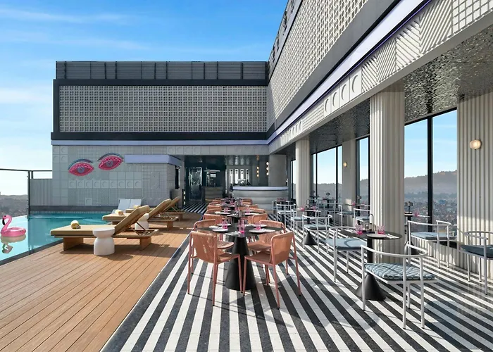 Moxy 4* Kathmandu